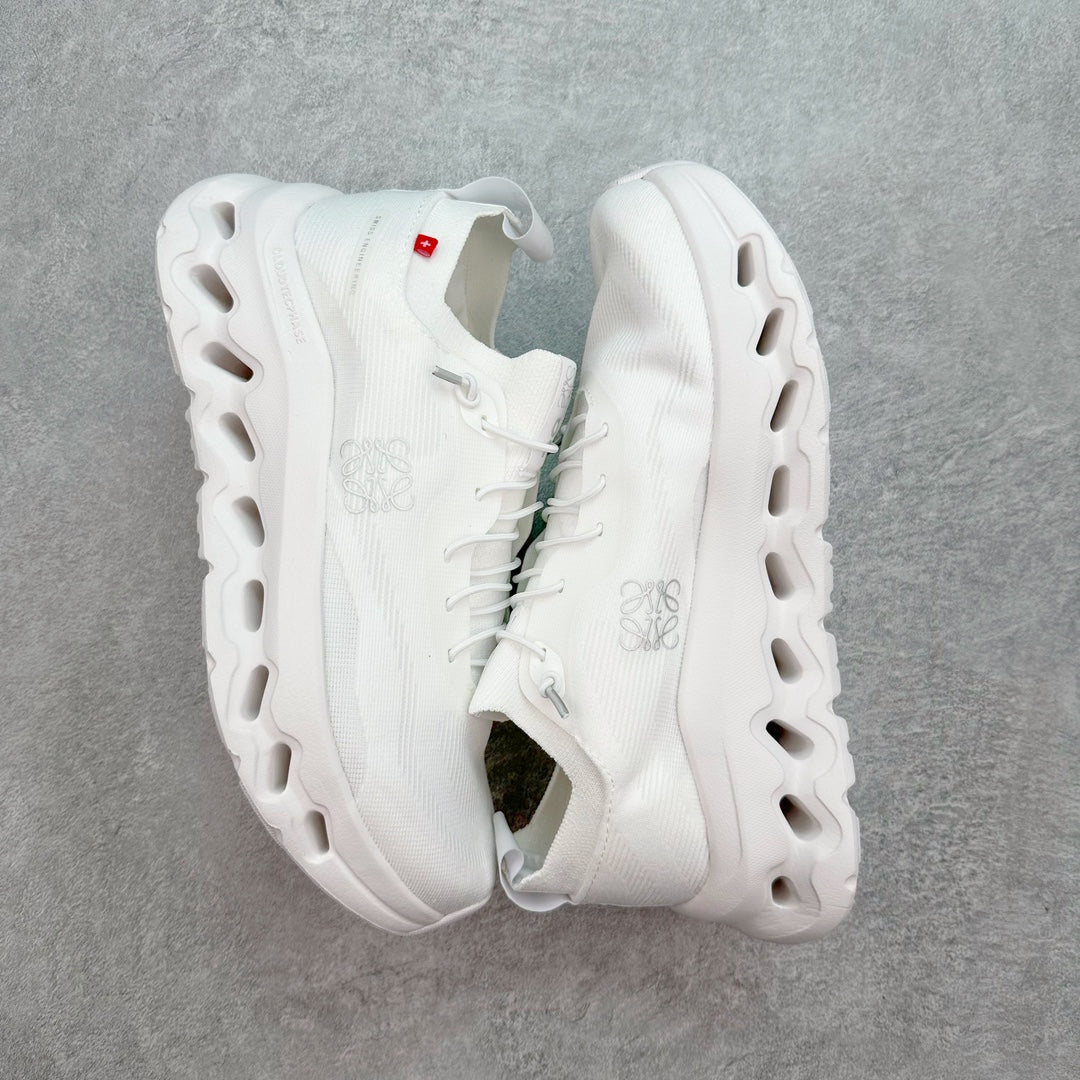 ON Cloud x LOEWE (W)